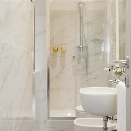 Aparthotel Sonder Fontana Di Trevi 3*